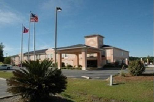 Pine Lodge Motel - Baxley