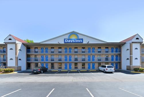 Days Inn Charlotte Northlake - Charlotte - Edificio