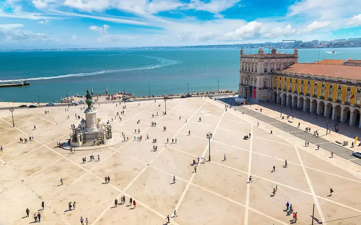 piazza del commercio