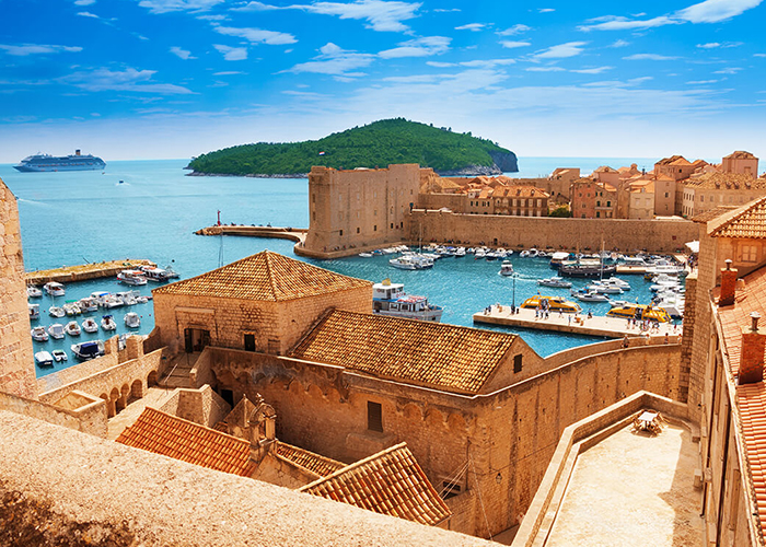 Sergey Novikov/Shutterstock.com | Dubrovnik