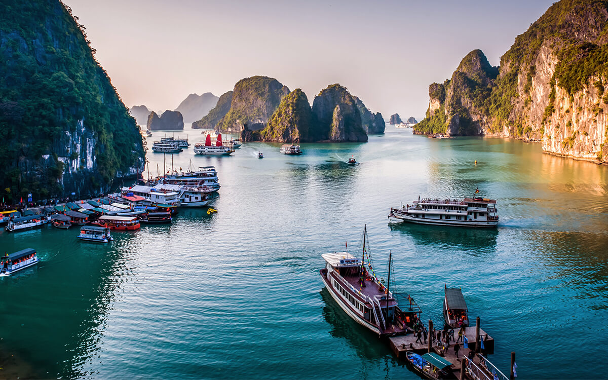 Viaggi e fotografia: i posti più belli e spettacolari del mondo. La Baia di Halong in Vietnam