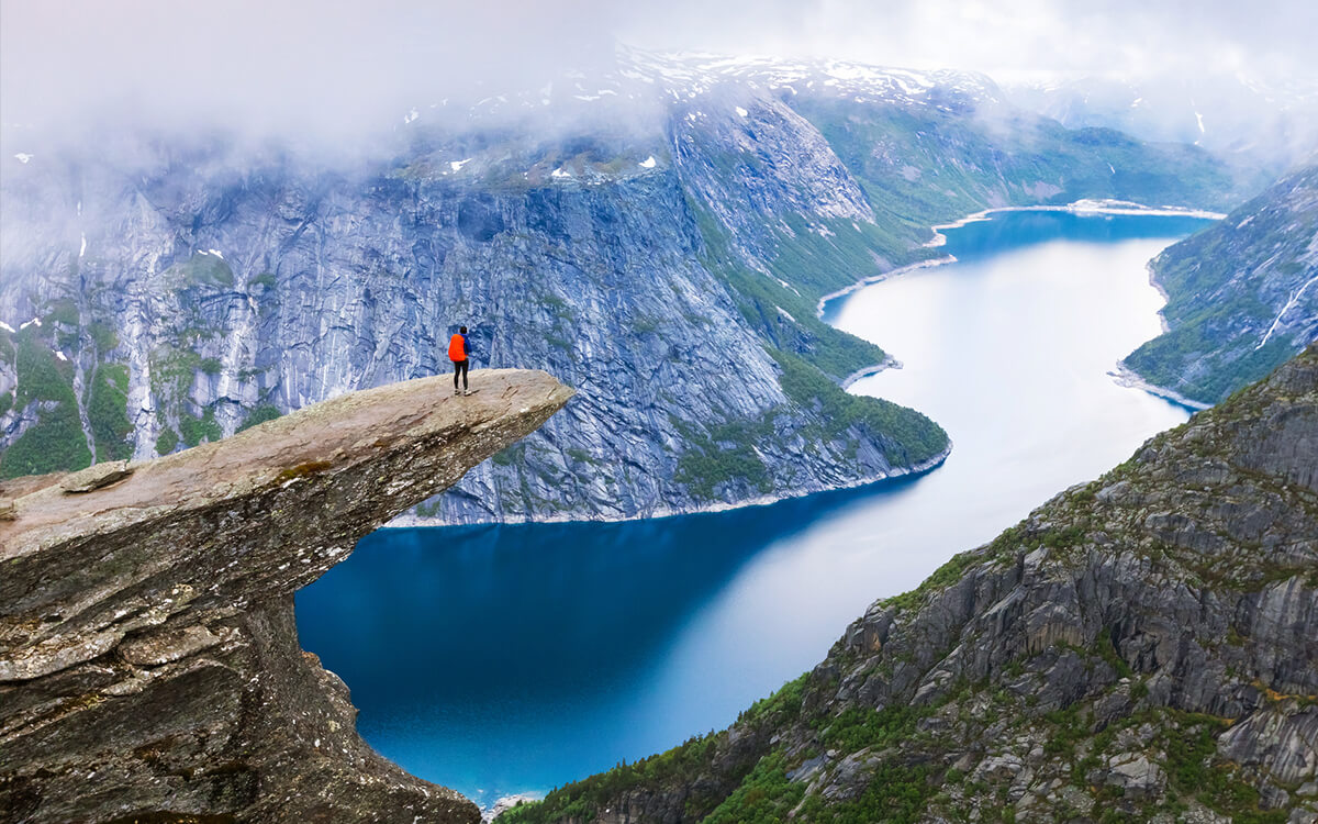 I posti più belli e spettacolari del mondo. Trolltunga in Norvegia