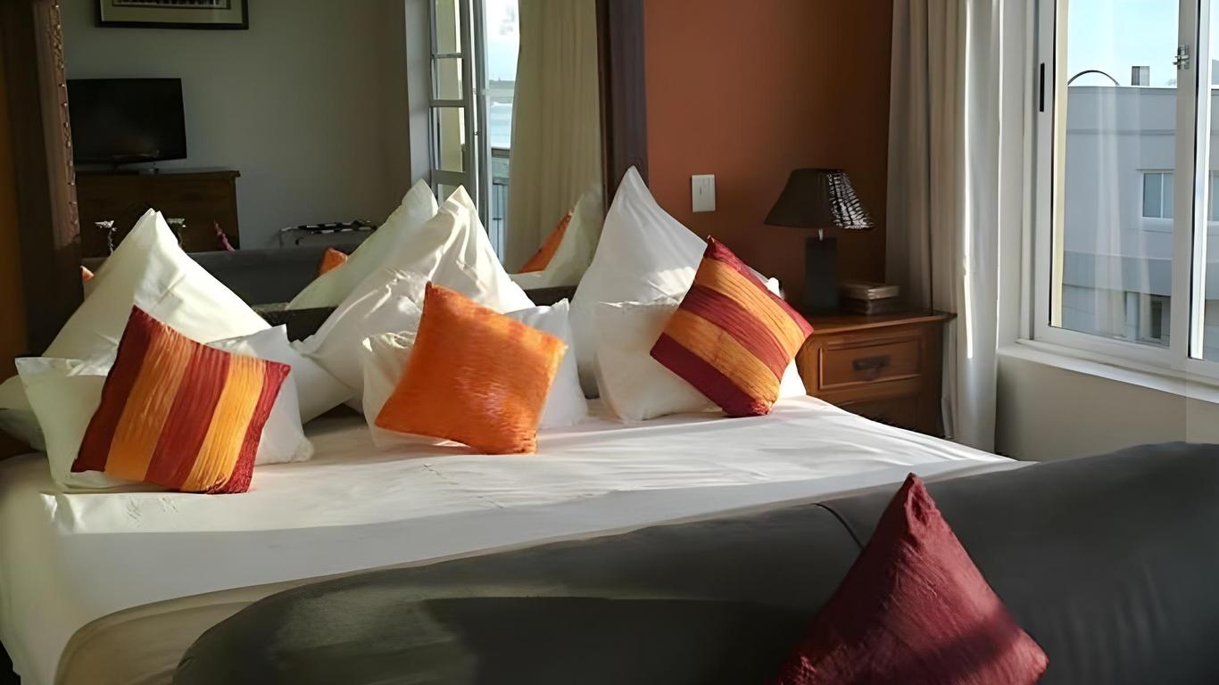 Primi Royal Hotel