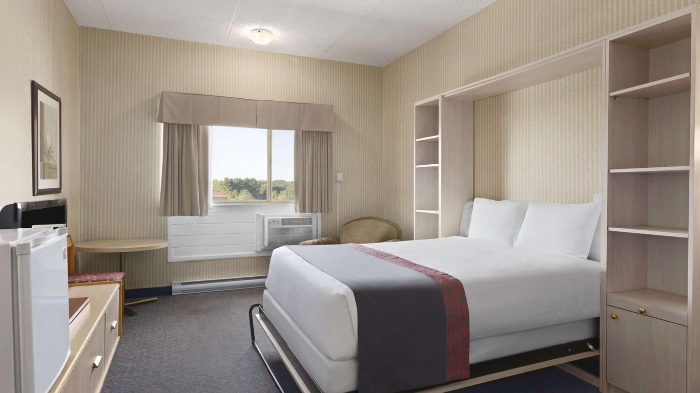 Days Inn by Wyndham Bridgewater Conference Center