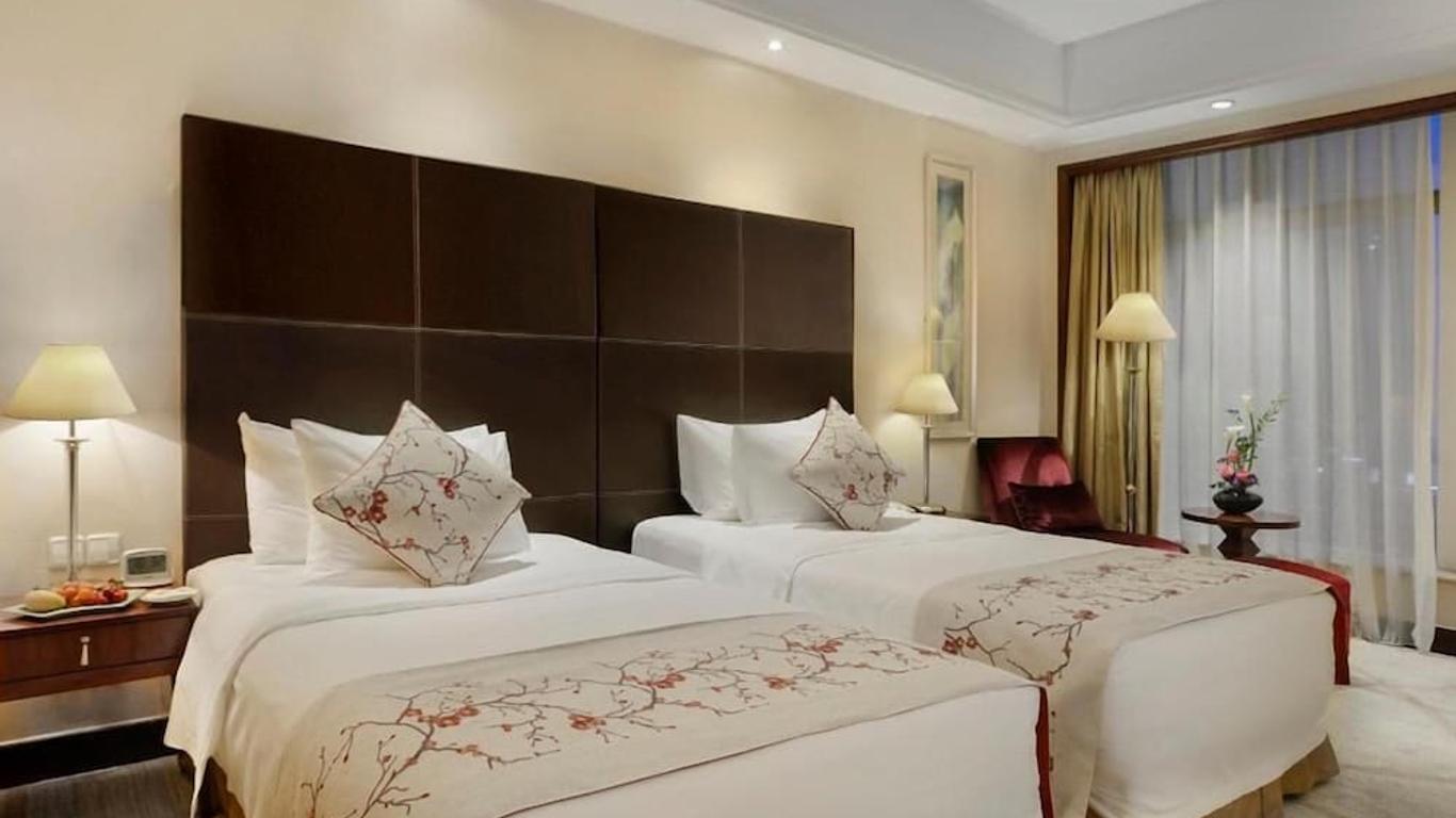 New Century Grand Hotel Zhuji Yaojiang