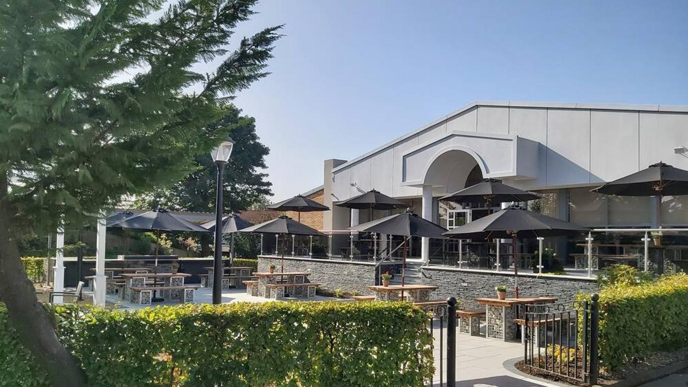 Dean Park Hotel