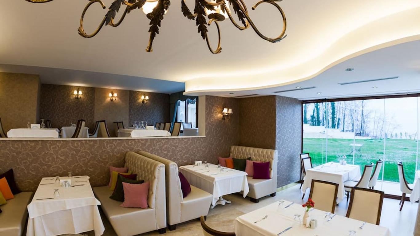 Motali Life Hotel