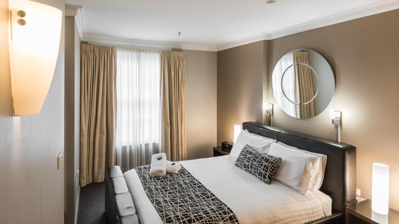 Clarendon Hotel