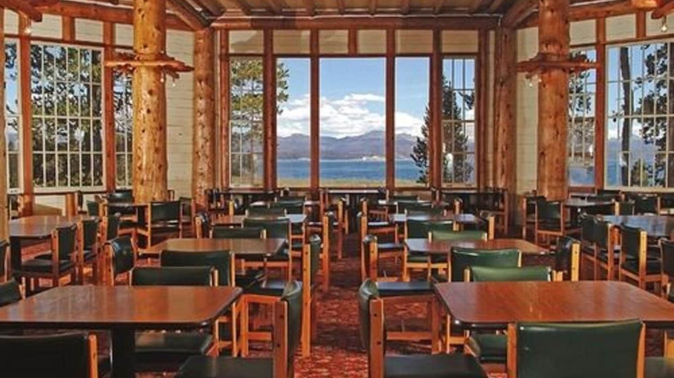 Lake Lodge Cabins
