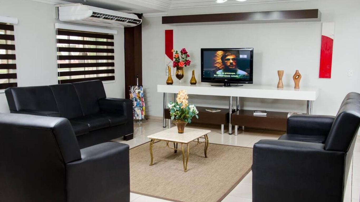 Serras Hotel