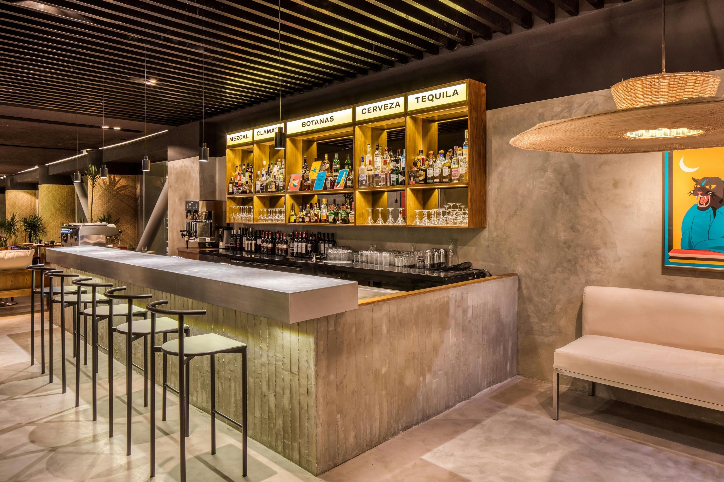 Bar