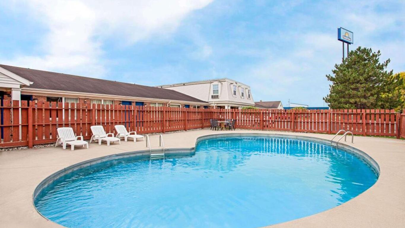 Days Inn by Wyndham Auburn