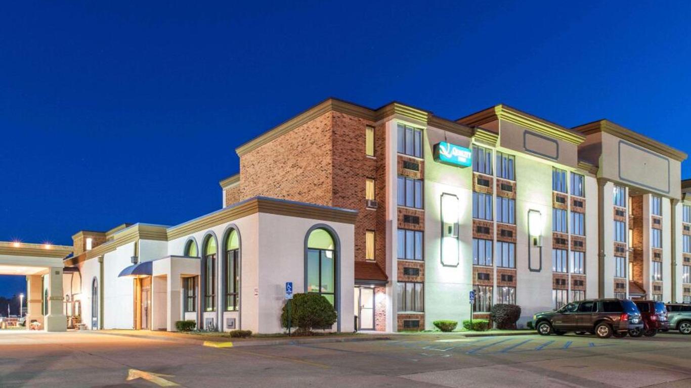Festus Inn