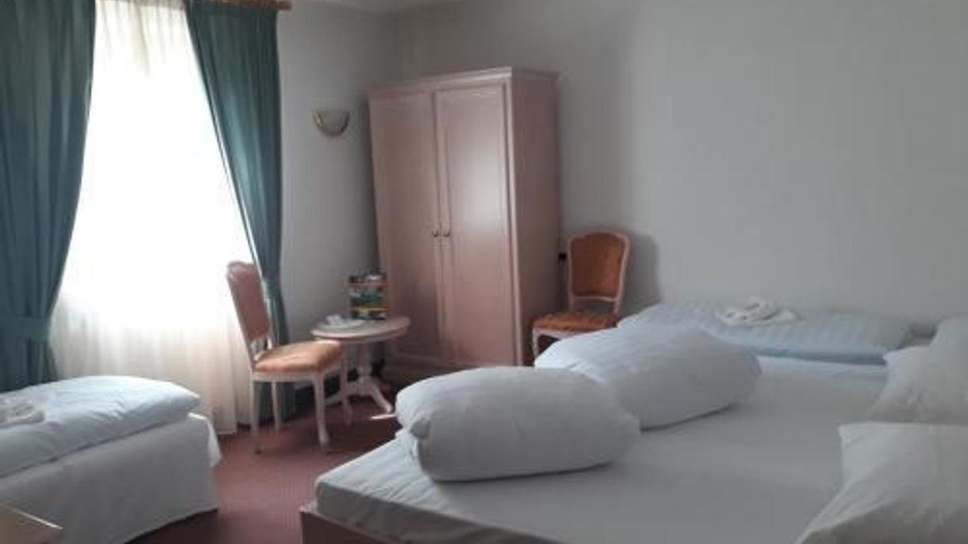 Hotel Larch