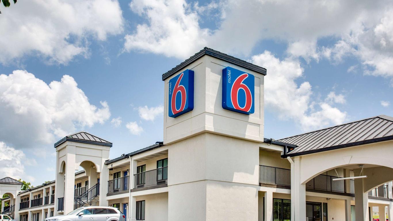 Motel 6 White House Tn