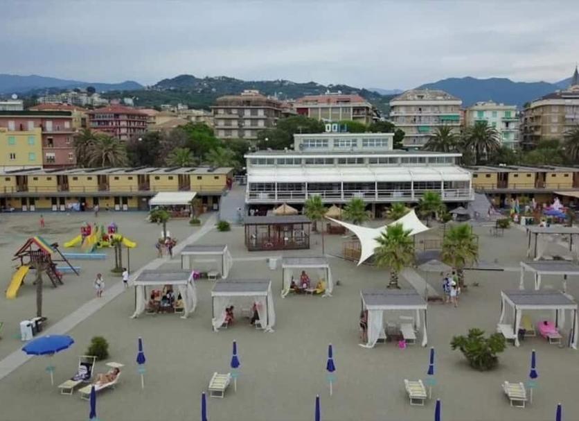 Vista esterna Foto