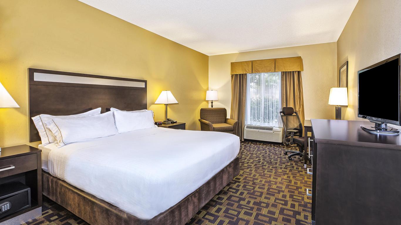Holiday Inn Express & Suites Marysville