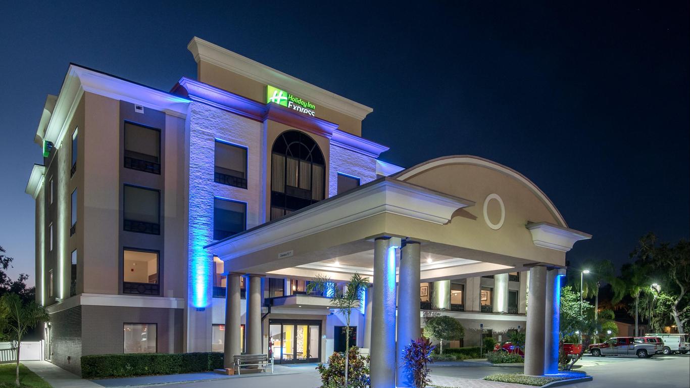 Holiday Inn Express & Suites Bartow