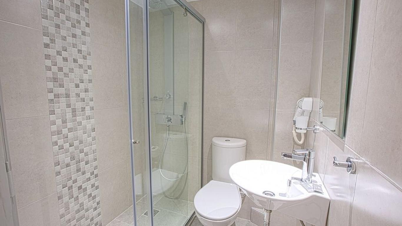 Emilia Hotel Apartments