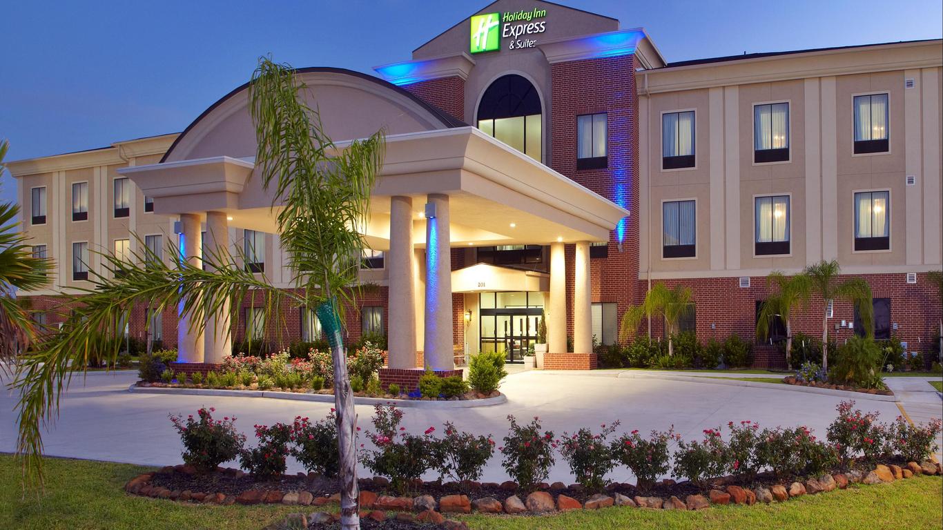 Holiday Inn Express & Suites Deer Park