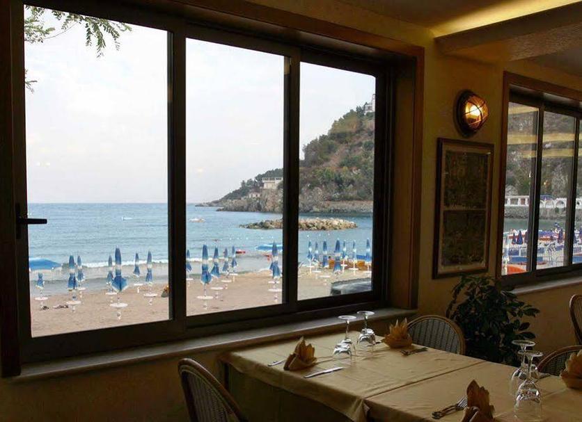 Sala pranzo Foto