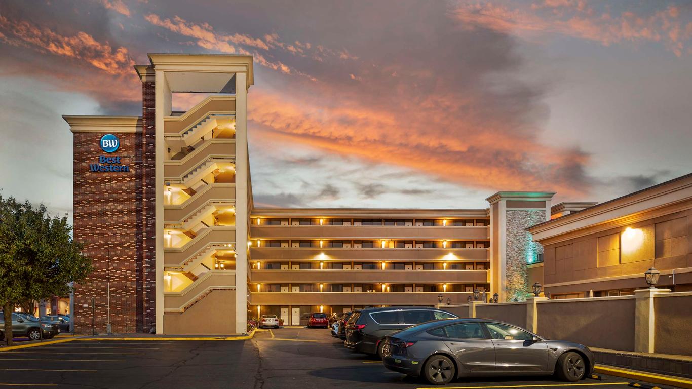 Best Western Mill River Manor