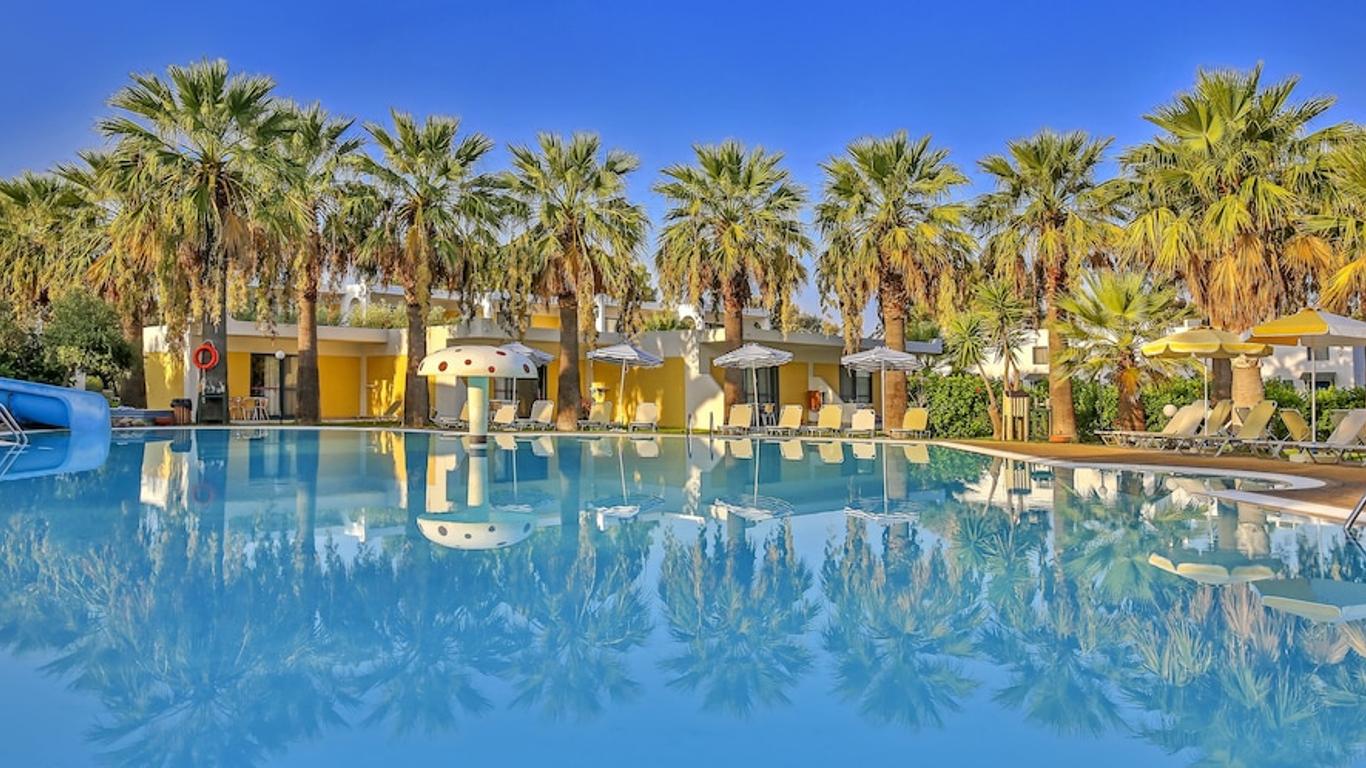 Alex Beach Hotel & Bungalows