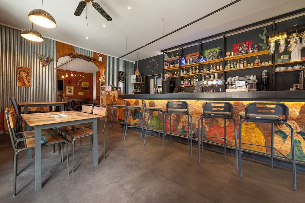 Bar