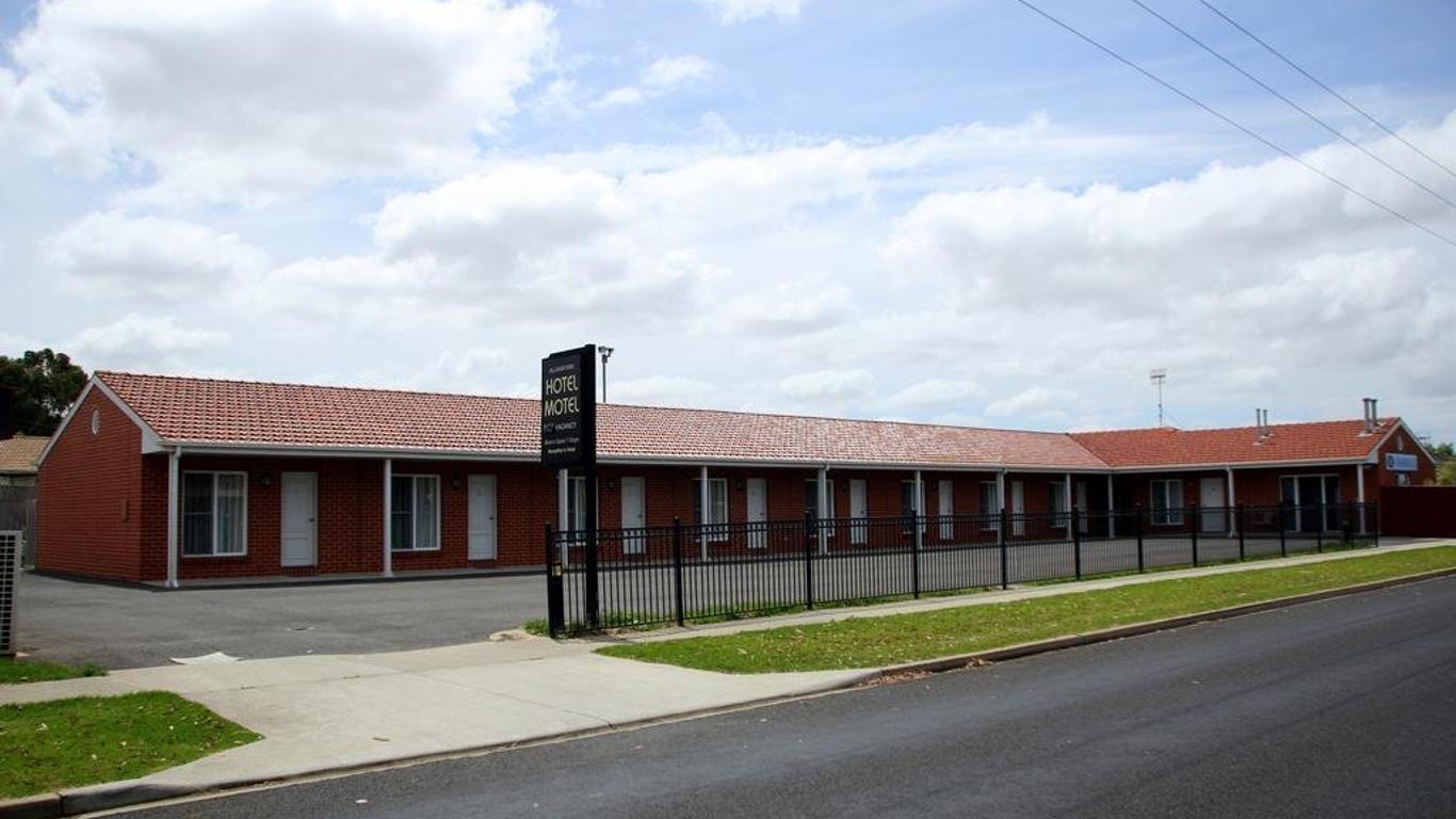 Allansford Hotel Motel