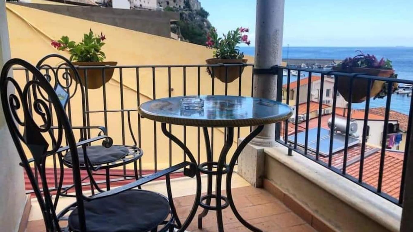 Romeo e Giulietta Scilla