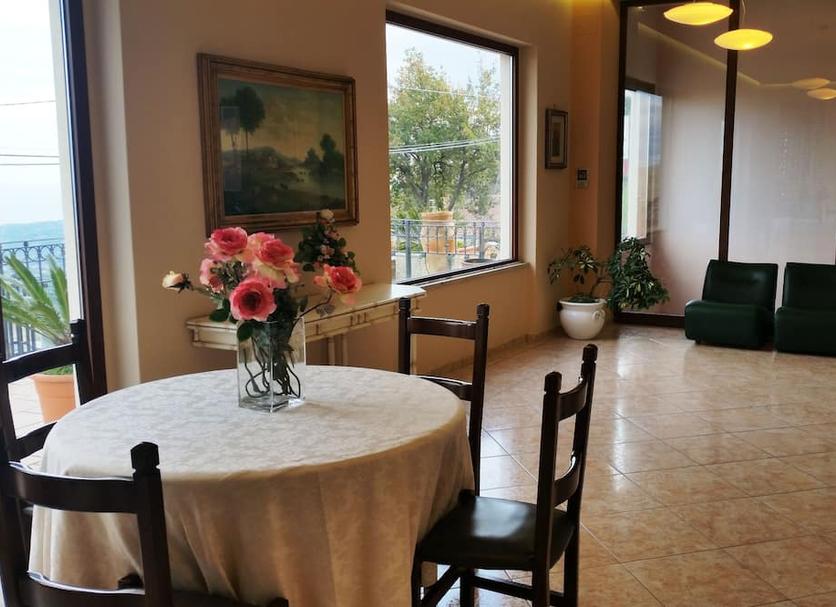 Sala pranzo Foto