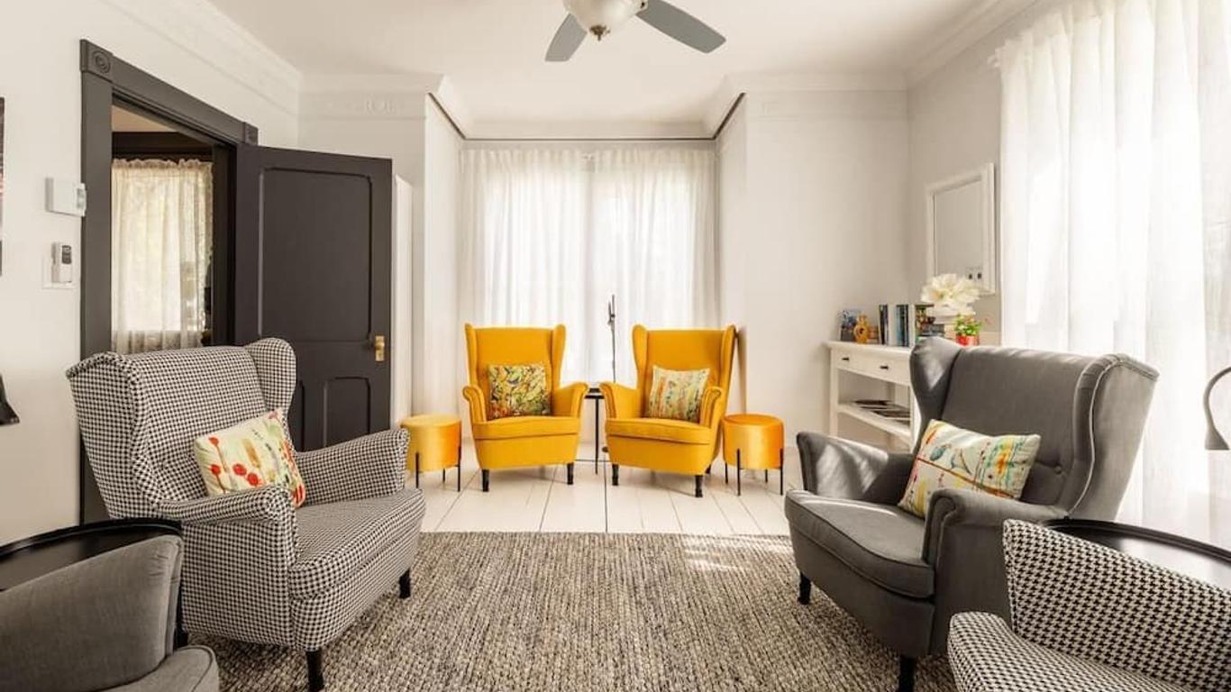 B&b Hillhouse