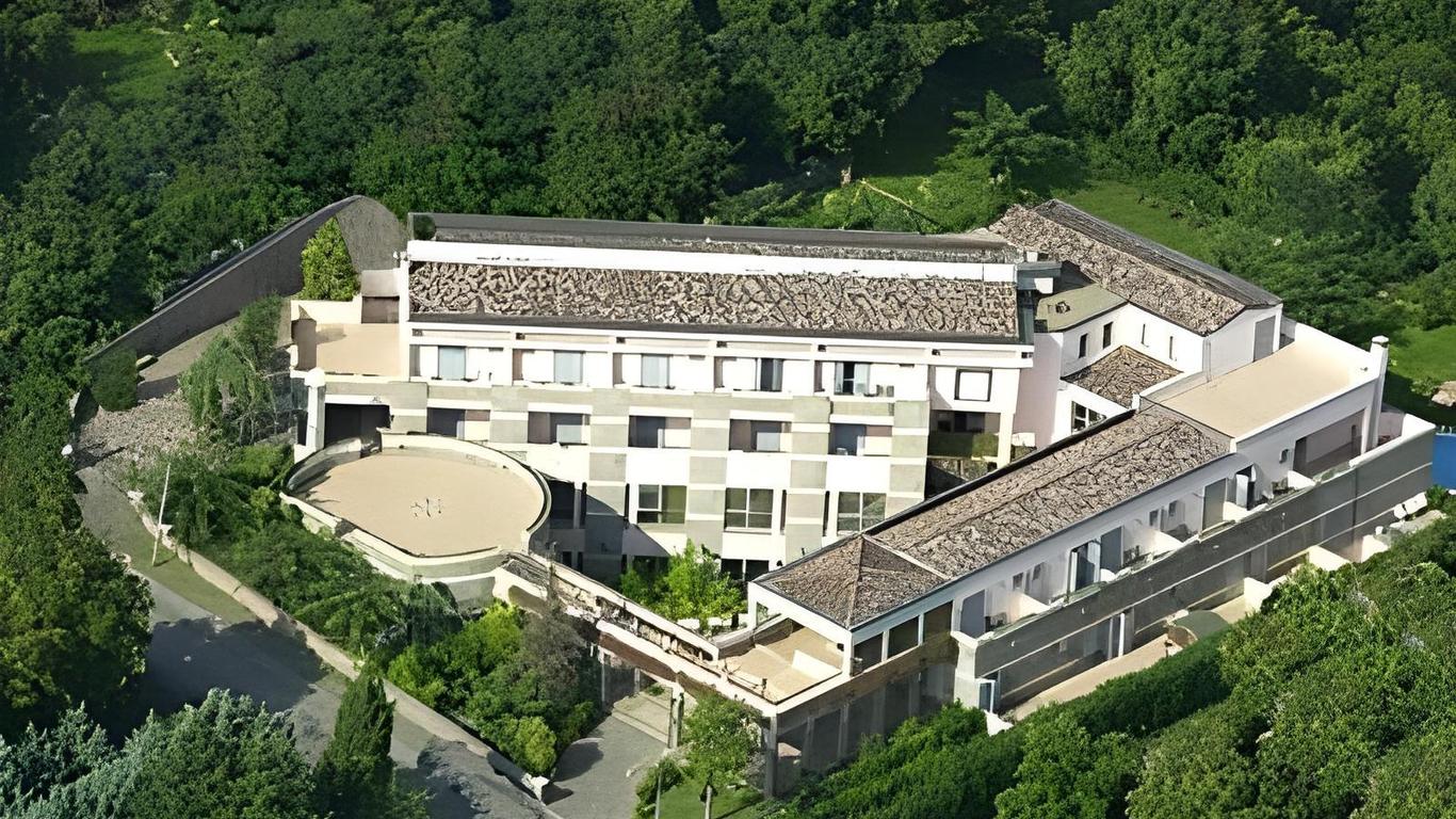 La Bastia Hotel & Resort