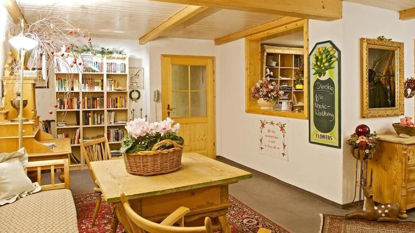 Landhotel Herzberger garni Zimmer & Ferienwohnungen