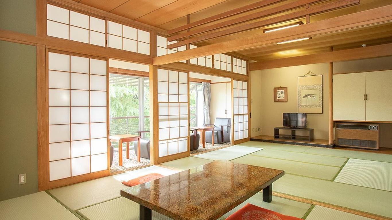 Hotel Okukujikan