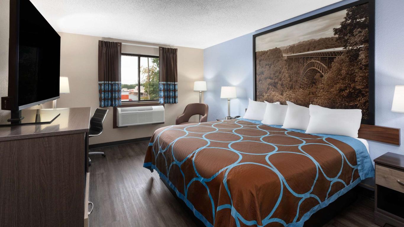 Super 8 by Wyndham Summersville