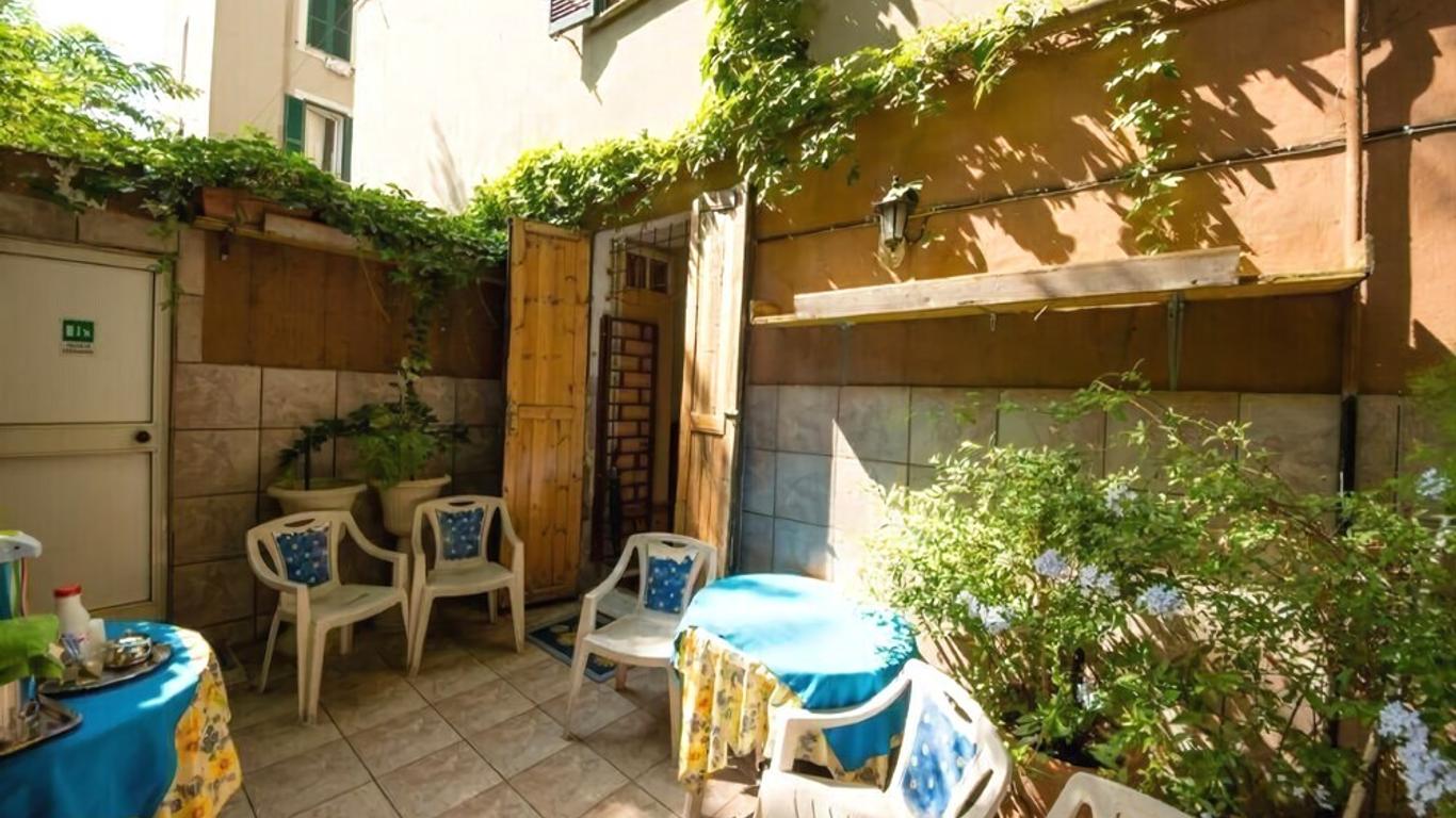 Sunshine Hostel