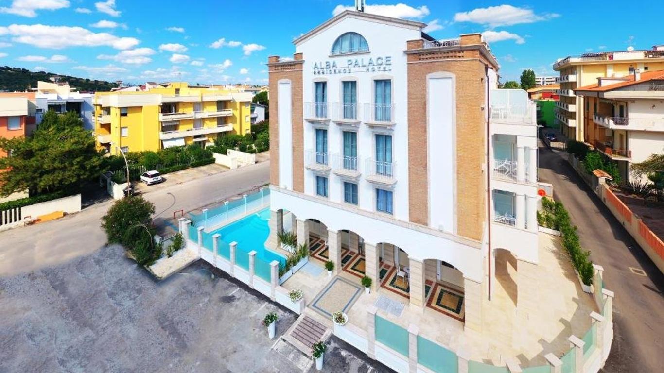 Residence Hotel Alba Palace