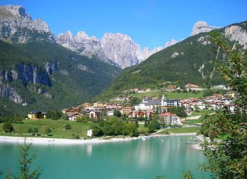 Vista esterna Foto