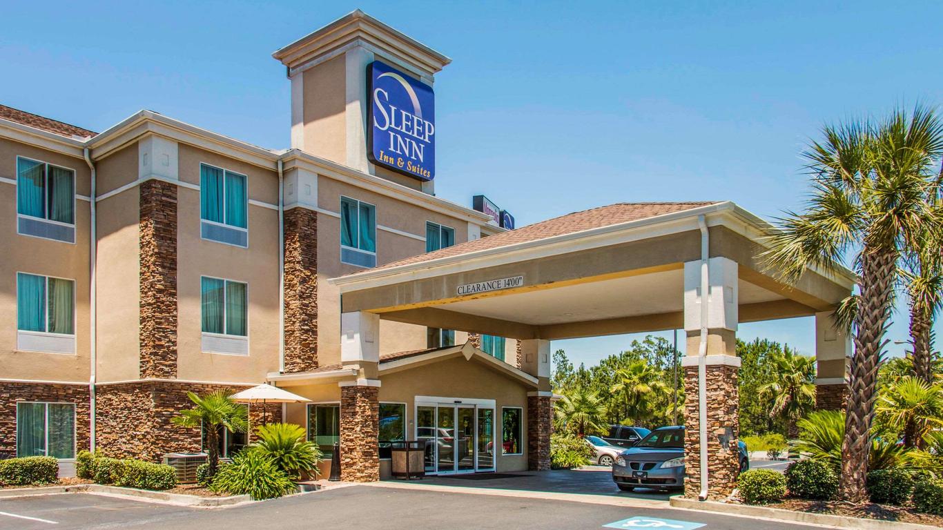 Sleep Inn & Suites