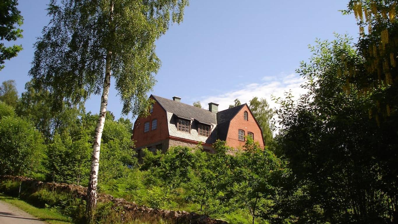 Marston Hill