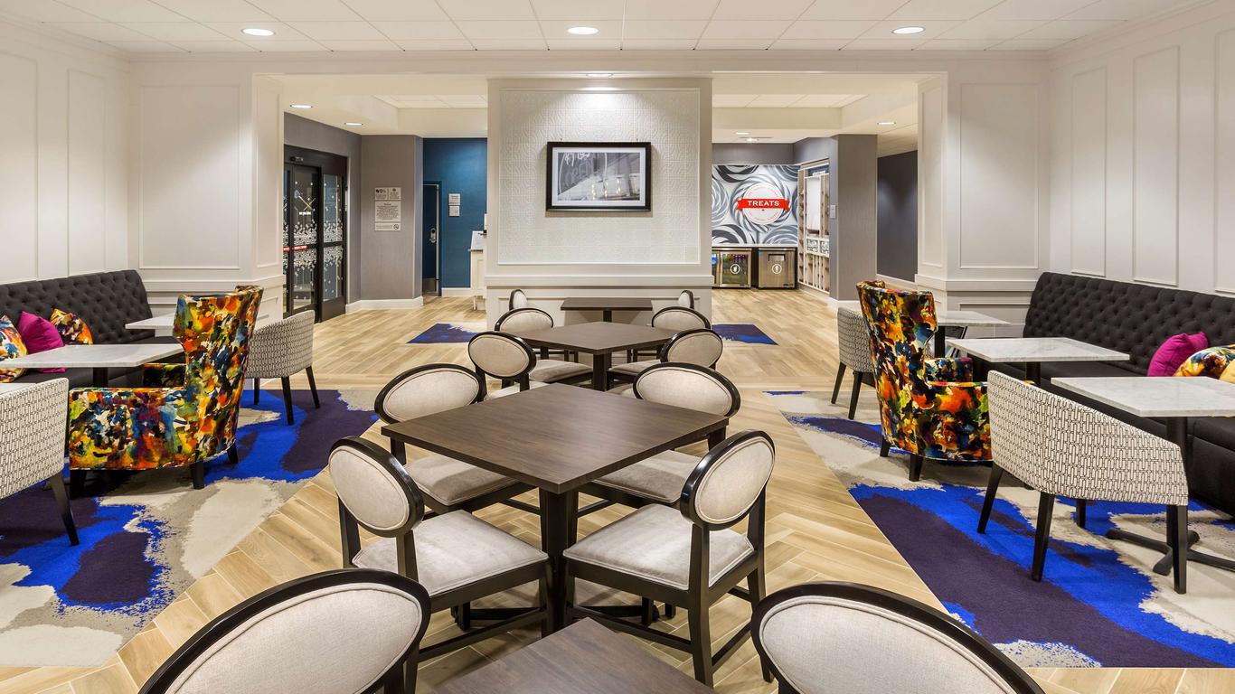 Hampton Inn & Suites Newport/Cincinnati