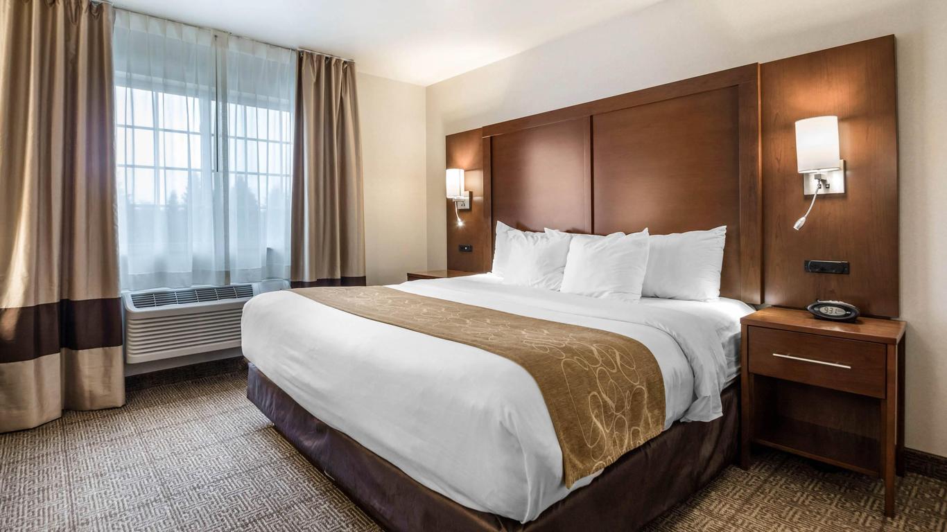 Comfort Suites at Par 4 Resort