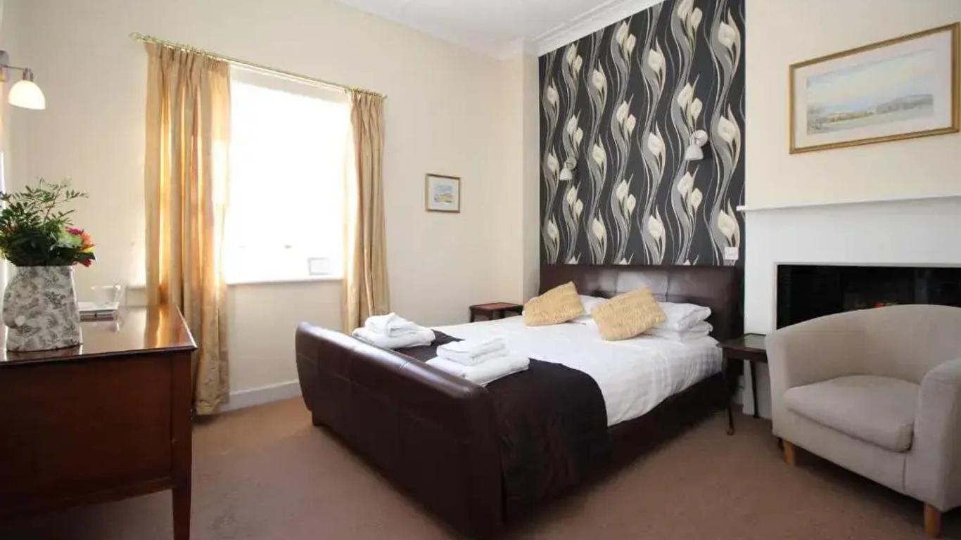 Blue Bell Hotel