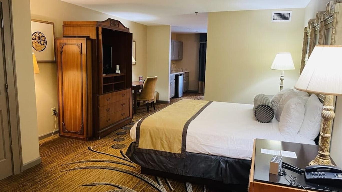 Greenville Inn & Suites