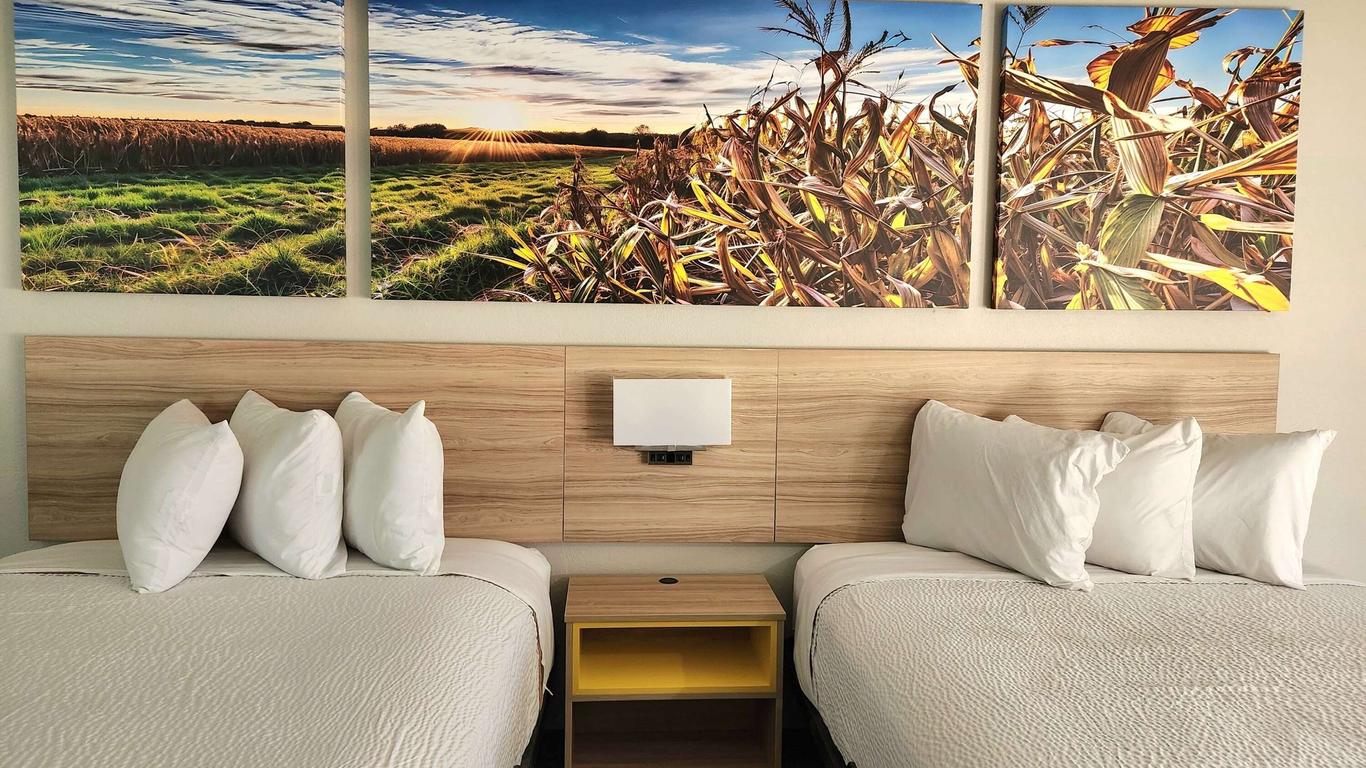 Days Inn & Suites by Wyndham New Iberia