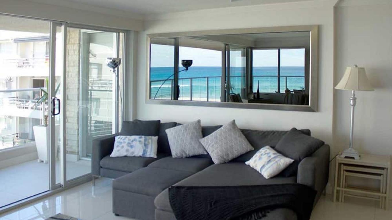 Pacific Surf Absolute Beachfront Apartments