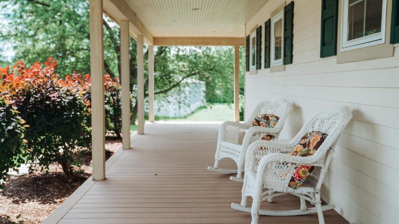 Skaneateles Suites