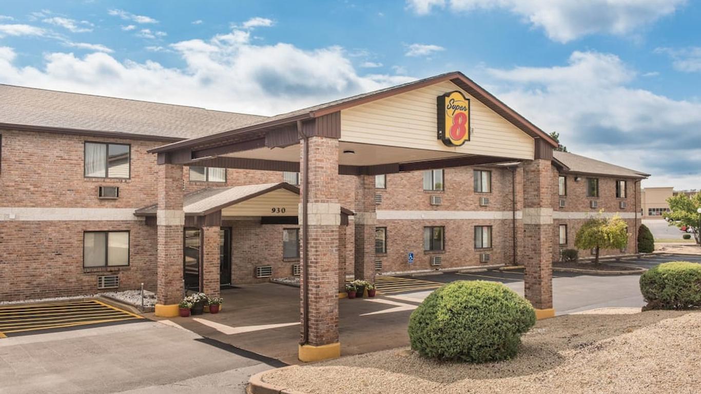 Super 8 by Wyndham Farmington