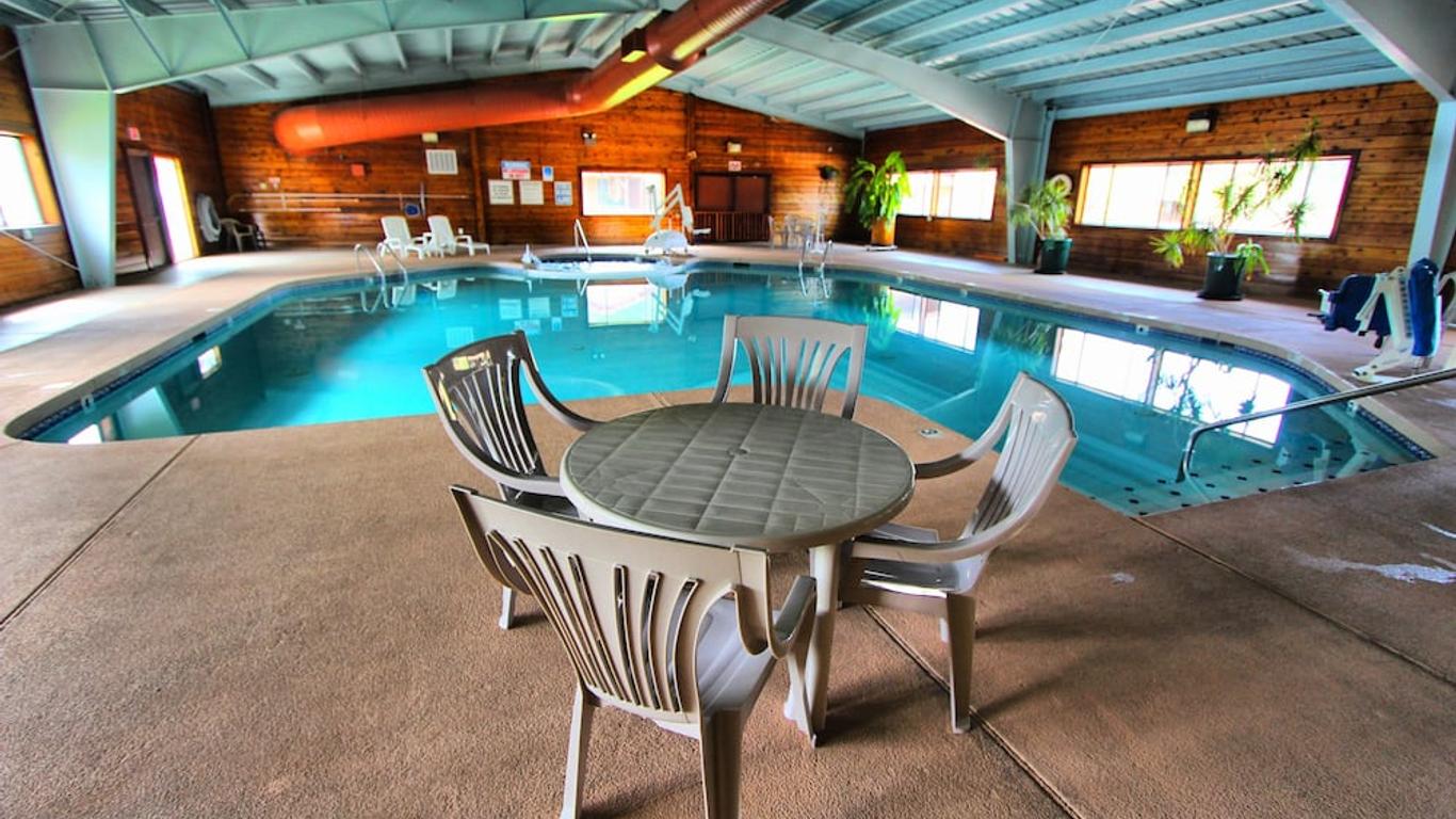 Roundhouse Resort